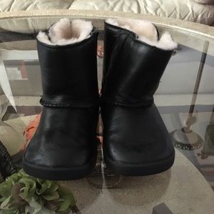 Black Leather Ugg Boots